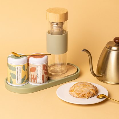 to go tea tumbler with other accessorie